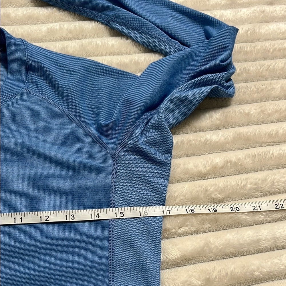 Patagonia Sky Blue Textured Top - Picture 7 of 7